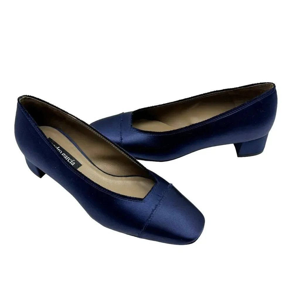 Pedro Garcia Eladia NEW Navy Silk Satin Low Block Heel Slip On Pump $550
